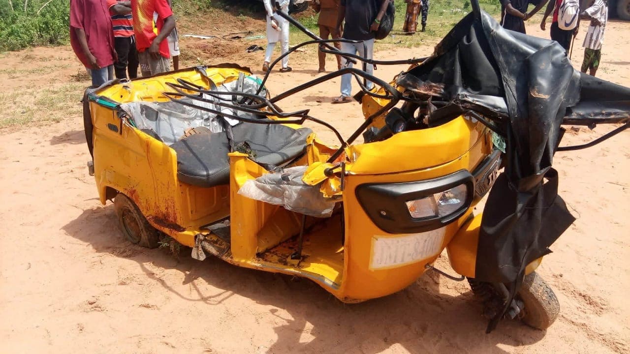‎6 DEAD IN FATAL ACCIDENT ALONG GIREI ROAD,ADAMAWA POLICE CONFIRM‎